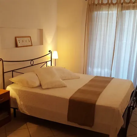 Apartmani Katja Omis Exterior photo