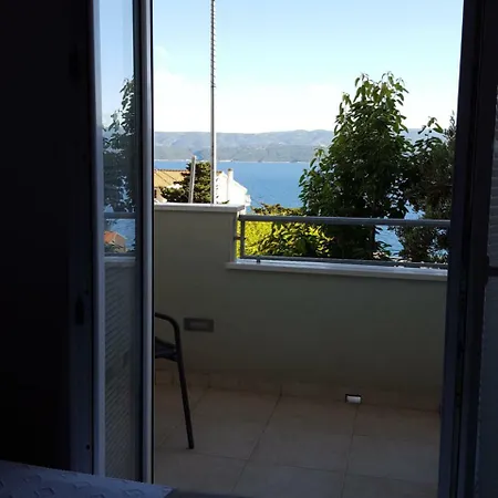 Apartmani Katja Omis Exterior photo