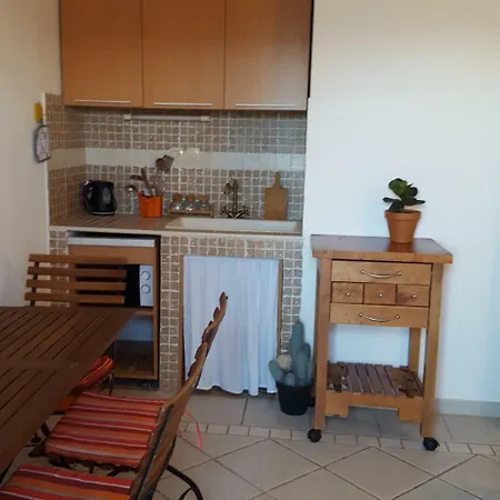 Apartmani Katja Omis Exterior photo